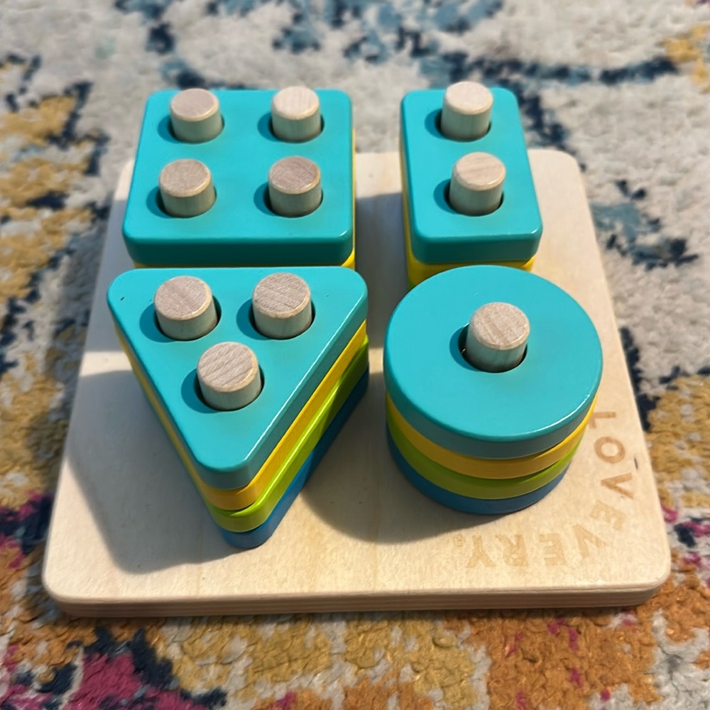 EUC Lovevery Sort and Stack Peg Puzzle